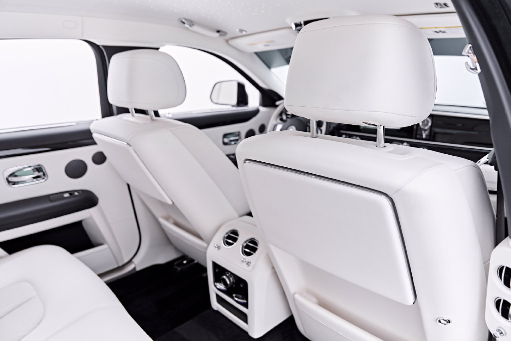 Used 2026 Rolls-Royce Ghost AWD/4WD image 69