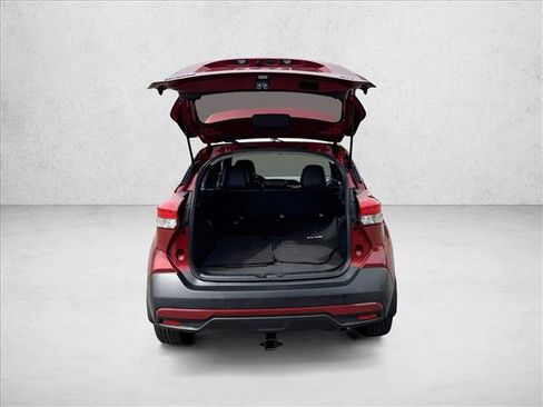 Used 2019 Nissan Kicks SR w/ SR Premium Package image 7