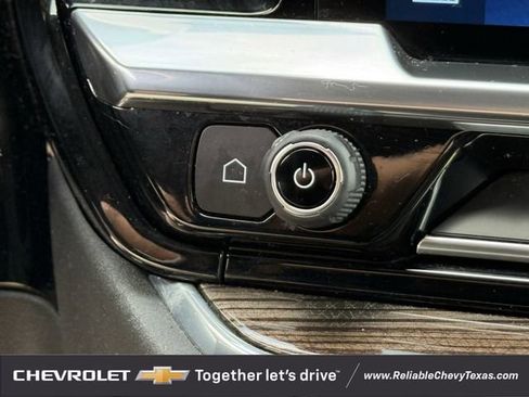 Used 2023 Chevrolet Silverado 1500 LT AWD/4WD image 23