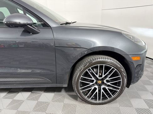 Certified 2026 Porsche Macan image 12