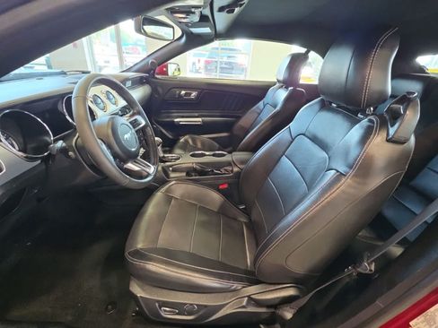 Used 2017 Ford Mustang GT Premium w/ Equipment Group 401A RWD image 16