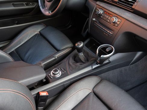 Used 2011 BMW 1 Series M image 38