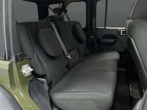 Used 2024 Jeep Wrangler Unlimited Rubicon 4xe image 29