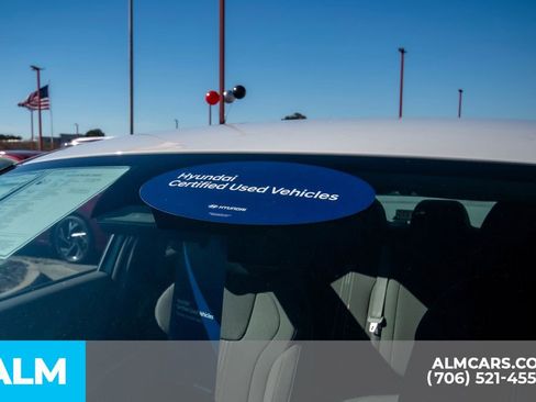 Certified 2025 Hyundai Elantra Sport image 22