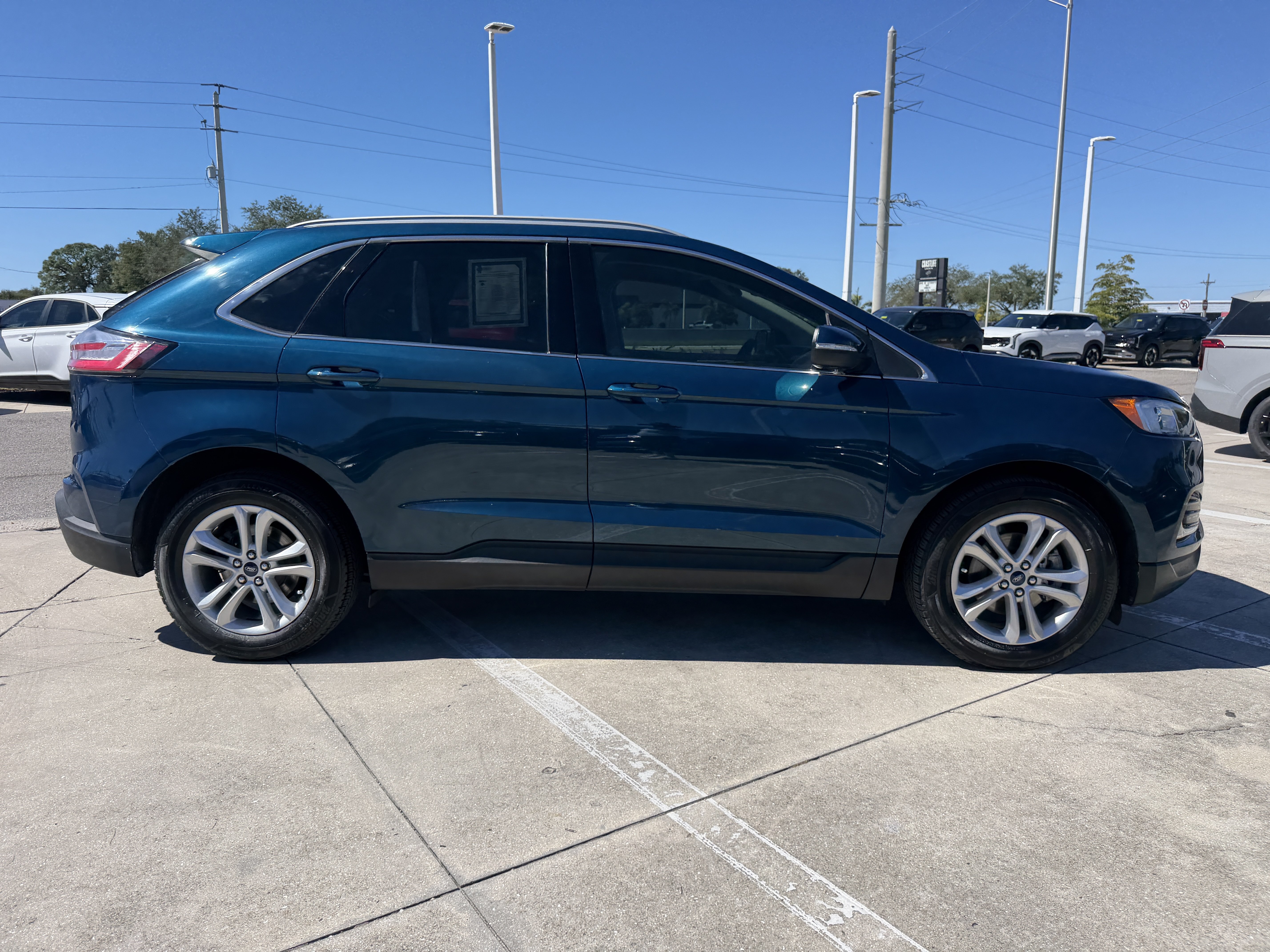 Used 2020 Ford Edge SEL w/ Convenience Package FWD image 3
