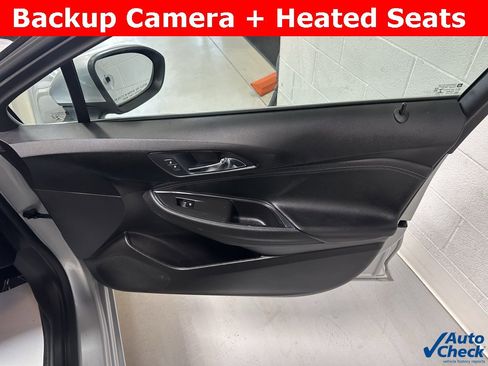 Used 2017 Chevrolet Cruze Premier image 20