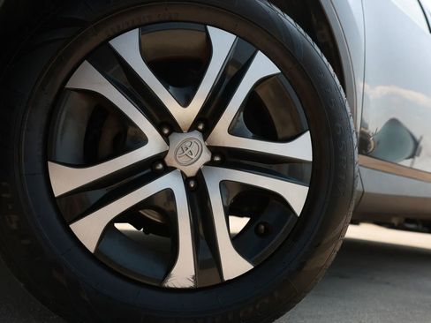 Used 2016 Toyota RAV4 LE image 30