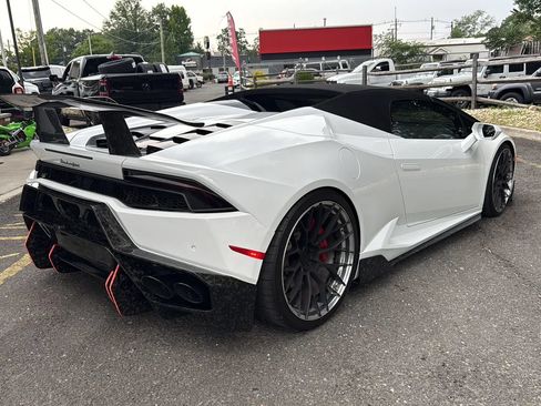 Used 2017 Lamborghini Huracan LP 580-2 RWD image 5