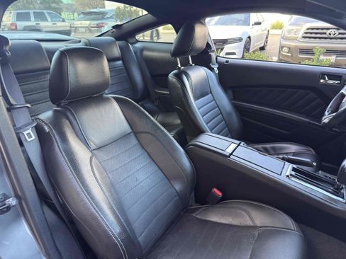 Used 2010 Ford Mustang Premium image 58