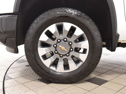 Used 2024 Chevrolet Silverado 2500 Custom w/ Custom Value Package AWD/4WD image 28