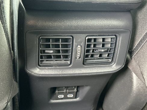 Used 2025 Toyota RAV4 XLE image 15