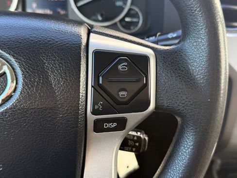 Used 2016 Toyota Tundra SR5 w/ SR5 Upgrade Package image 28