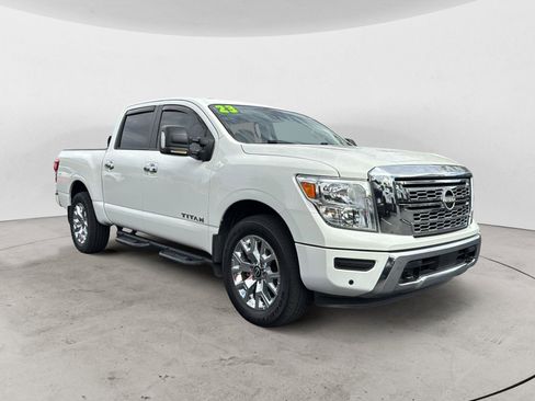 Used 2023 Nissan Titan SV w/ SV Convenience Package image 1