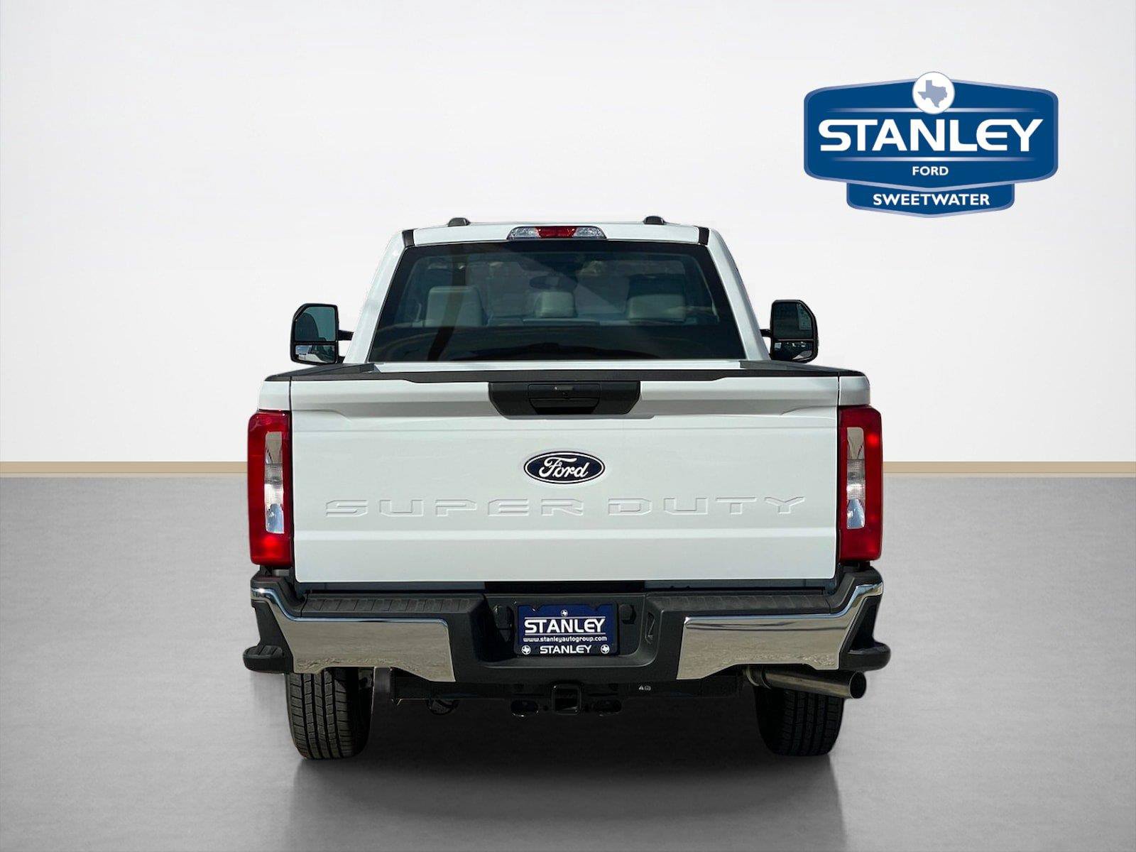 New 2027 Ford F250 XL w/ XL Chrome Package RWD image 7