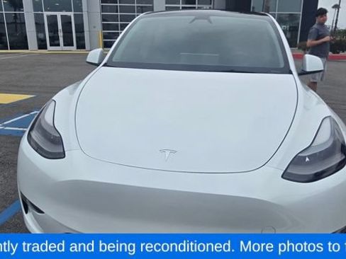 Used 2023 Tesla Model Y 2WD image 2