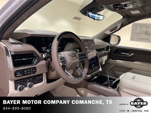 New 2026 GMC Yukon XL Denali w/ Denali Reserve Package image 9