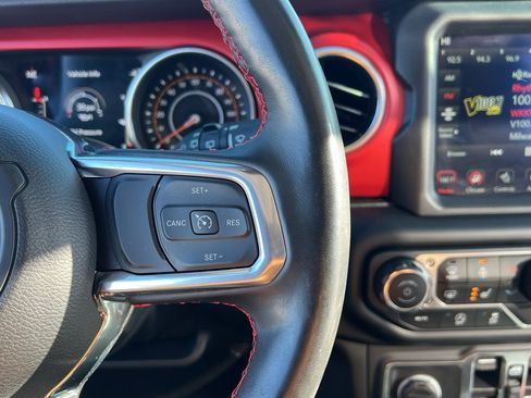 Used 2023 Jeep Wrangler Unlimited Rubicon w/ Dual Top Group image 34