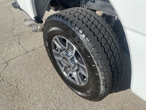 Used 2025 Ford F250 Lariat AWD/4WD image 35