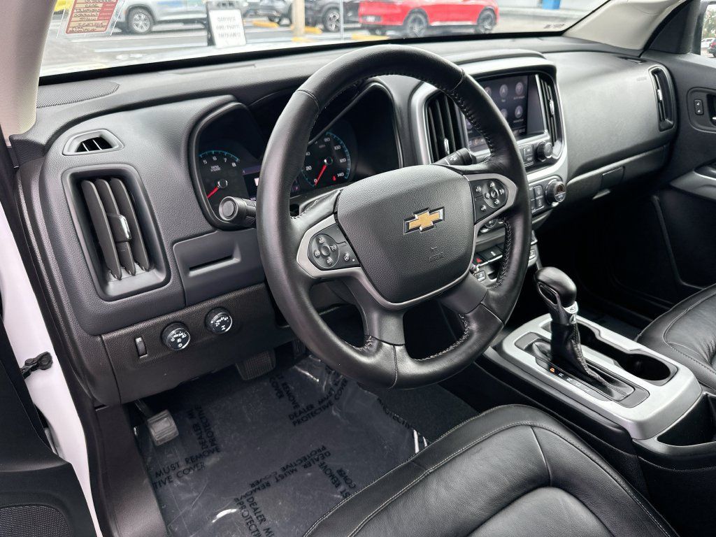 Used 2022 Chevrolet Colorado LT w/ Redline Special Edition AWD/4WD image 9