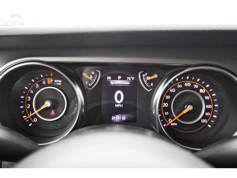 Used 2023 Jeep Gladiator Sport AWD/4WD image 18