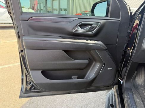 Used 2023 GMC Yukon SLT image 7