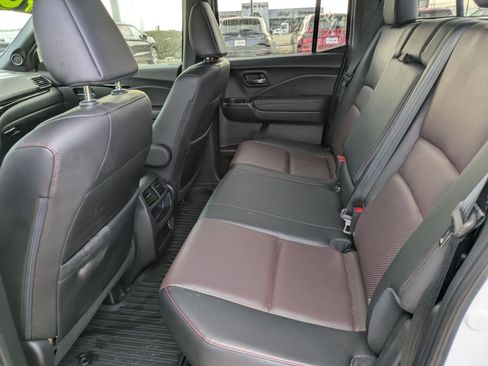Used 2022 Honda Ridgeline Black Edition image 13