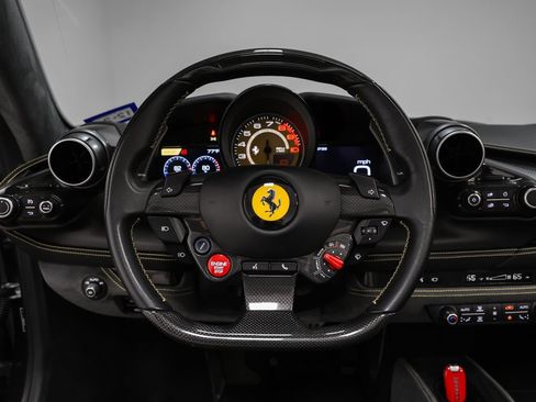 Certified 2022 Ferrari F8 Tributo RWD image 13