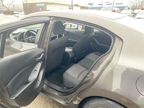 Used 2016 MAZDA MAZDA3 i Sport w/ Preferred Equipment Package image 15