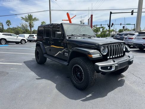 Used 2019 Jeep Wrangler Unlimited Sahara w/ LED Lighting Group AWD/4WD image 1