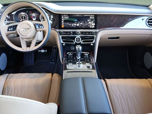 New 2026 Bentley Flying Spur Plug-In Hybrid AWD/4WD image 4