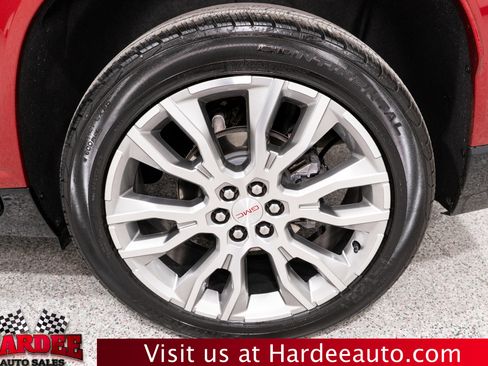 Used 2024 GMC Acadia Denali w/ Super Cruise Package image 10