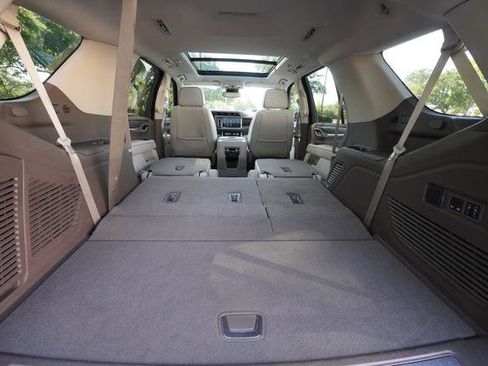 Used 2024 GMC Yukon Denali AWD/4WD image 27
