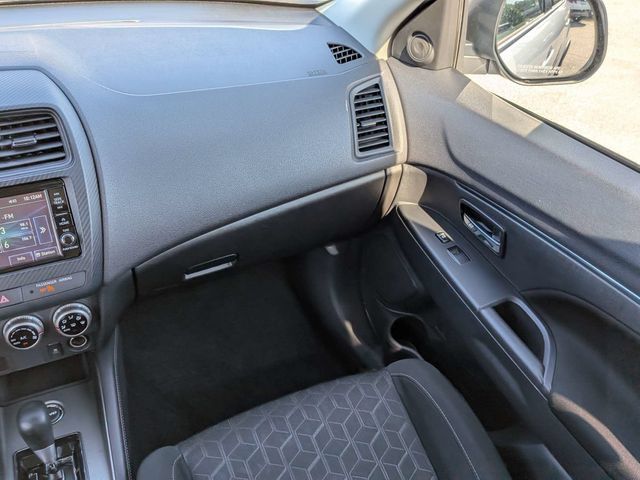 Used 2025 Mitsubishi Outlander Sport ES AWD/4WD image 18