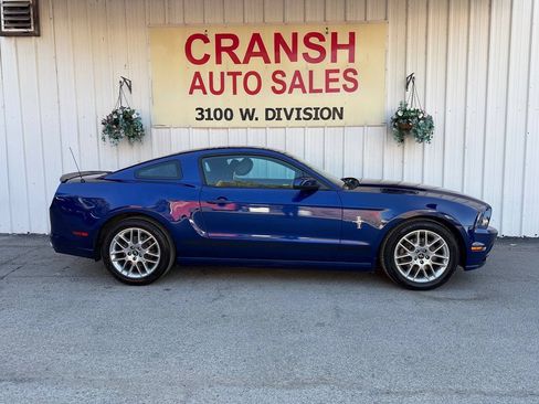 Used 2014 Ford Mustang Premium w/ Equipment Group 202A RWD image 5