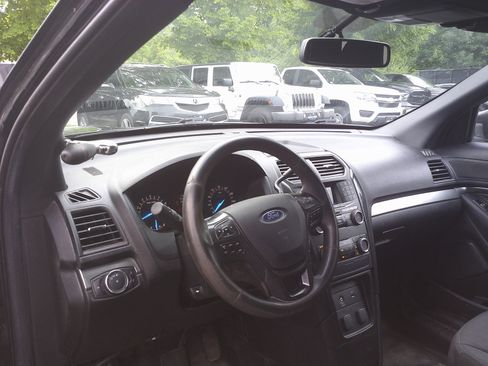 Used 2019 Ford Explorer 4WD Police Interceptor image 9