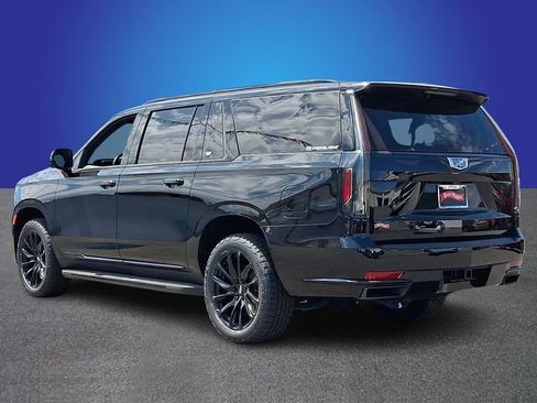 Used 2022 Cadillac Escalade ESV Sport w/ LPO, ONYX Package AWD/4WD image 6