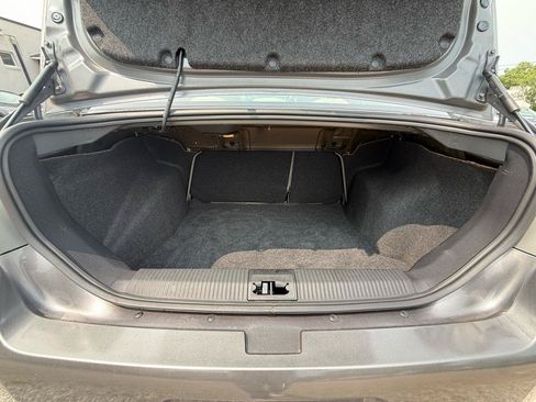 Used 2011 Ford Focus SE FWD image 37