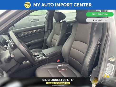 Used 2018 Honda Accord Sport image 7