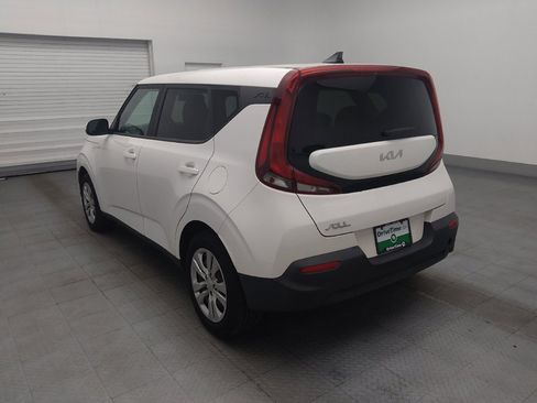Used 2022 Kia Soul LX FWD image 5