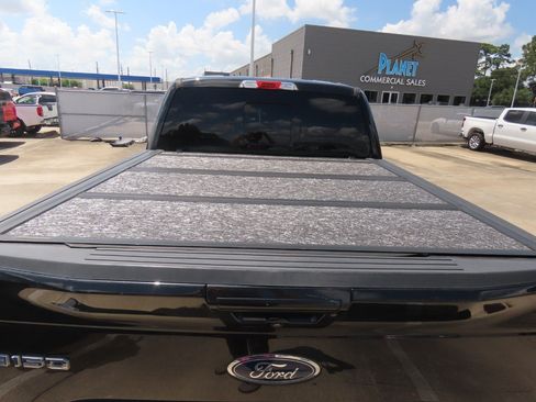 Used 2015 Ford F150 Lariat w/ Equipment Group 501A Mid AWD/4WD image 12