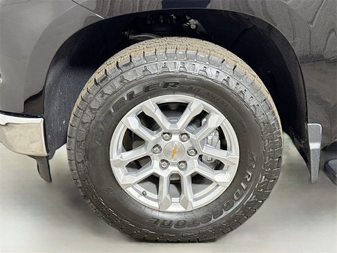 Used 2026 Chevrolet Silverado 1500 LT w/ Safety Package image 29