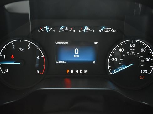 Used 2024 Ford F350 XLT AWD/4WD image 31