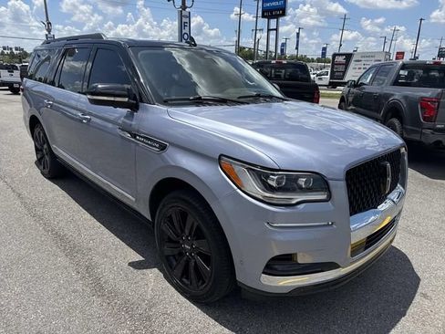 Used 2023 Lincoln Navigator L Black Label AWD/4WD image 3