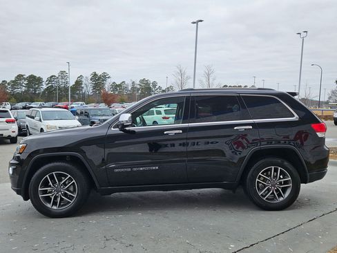 Used 2019 Jeep Grand Cherokee Limited w/ Luxury Group II image 4