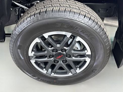 Certified 2026 Toyota Tacoma TRD Sport image 30