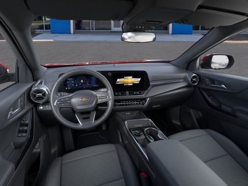 New 2026 Chevrolet Equinox LT w/ Convenience Package II image 15