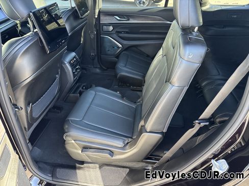 Used 2023 Jeep Grand Cherokee L Overland w/ Rear Seat Video Group I image 28