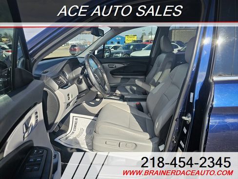 Used 2018 Honda Pilot Touring image 9