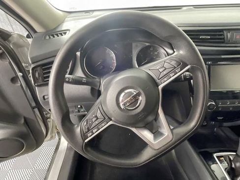 Used 2018 Nissan Rogue S FWD image 12
