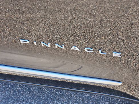 New 2026 Chrysler Pacifica Pinnacle image 25